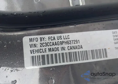 2023 Chrysler 300 Touring z USA, uszkodzony, nr VIN 2C3CCAAG9PH637291